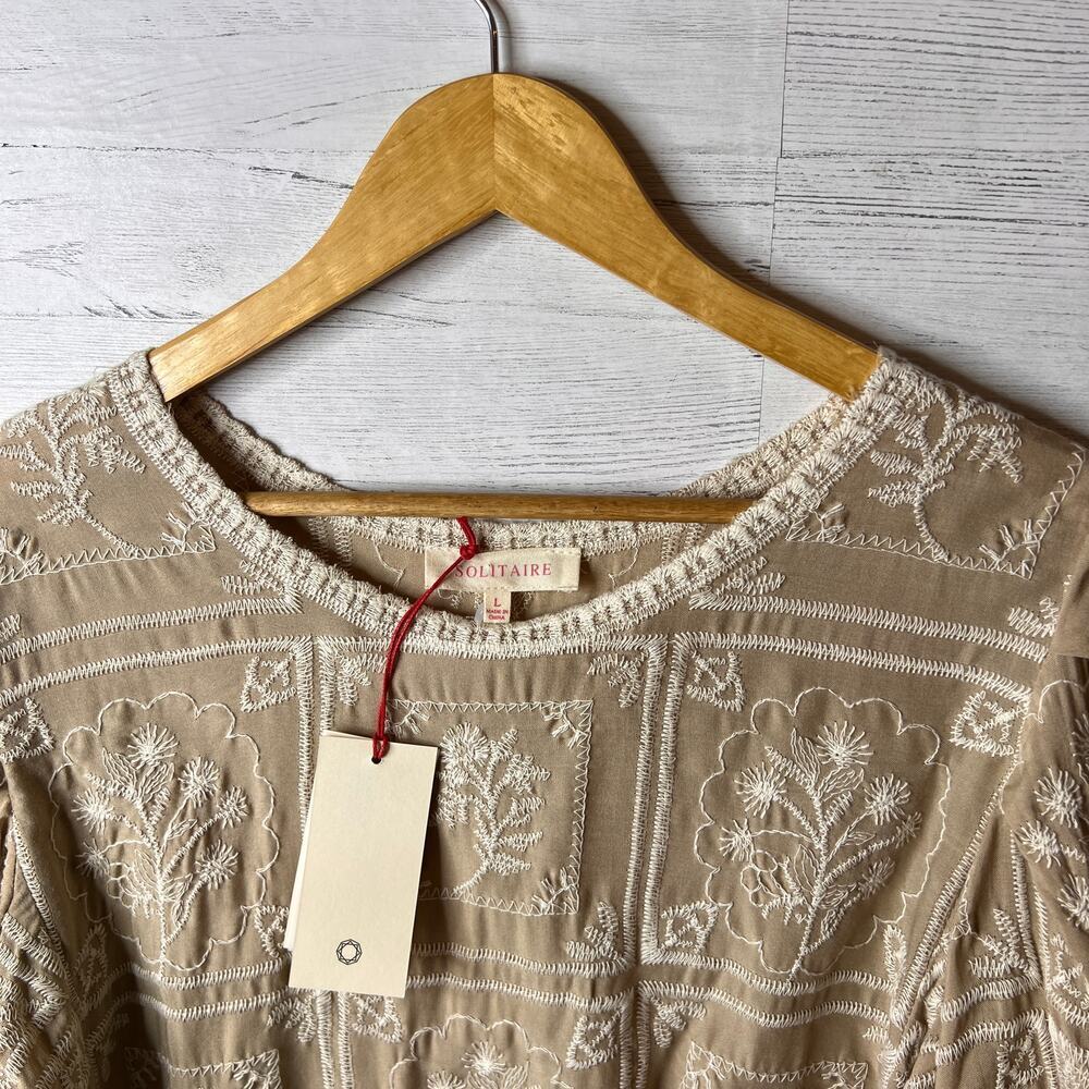 Solitaire Blouse Womens Size Large Beige & Ivory Floral Embroidery Patch Work - Picture 11 of 16